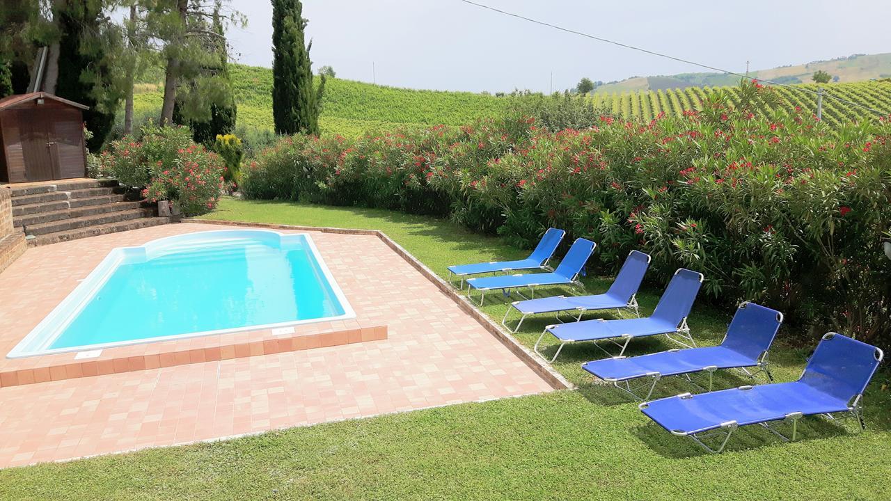 La Casa In Campagna Bed and Breakfast Cossignano Exteriör bild